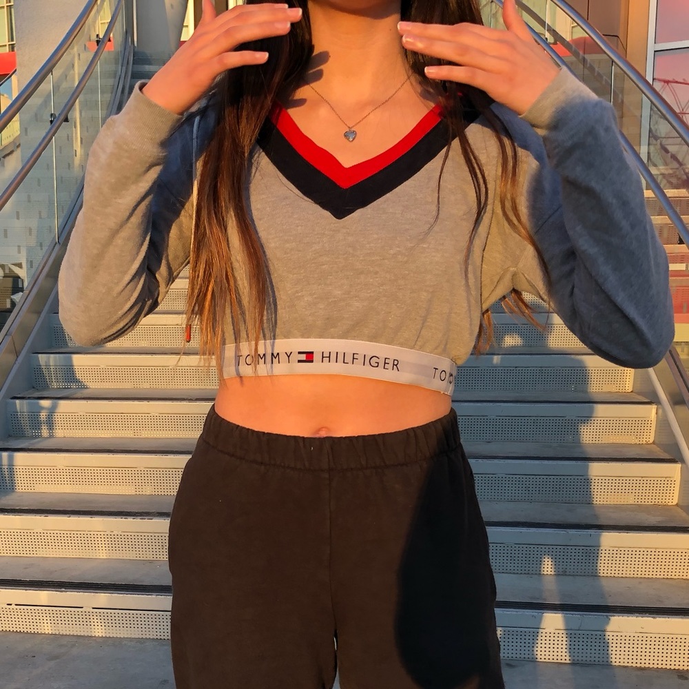 Tommy Hilfiger croptop shirt